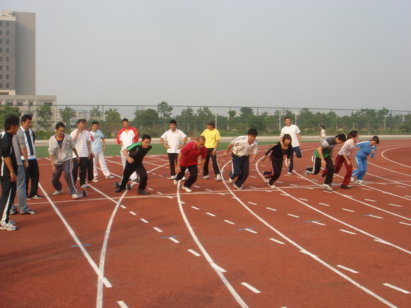 E:\体育部网站建设\体育部网站建设\部门概况\新闻动态\2010.11.16集体备课暨第二次党员大会\DSC02753‘’.JPG